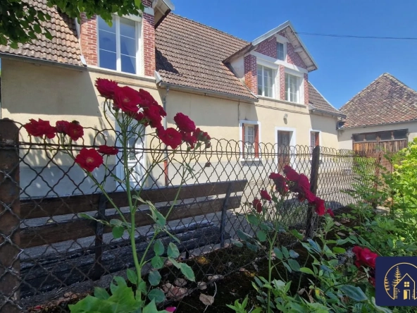 Maison de campagne avec dépendance et jardin à Bassignac