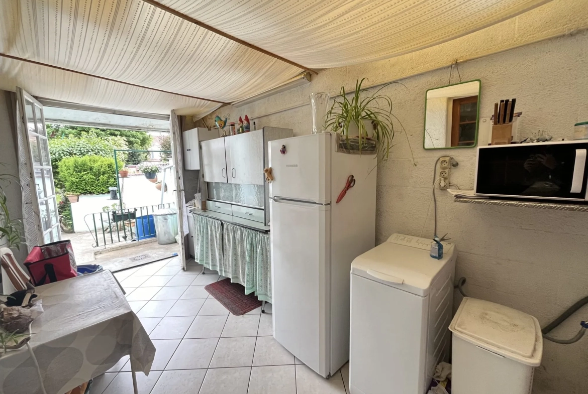 Maison ancienne avec jardin à Lomme – 4 chambres, à rénover, idéal premier achat 