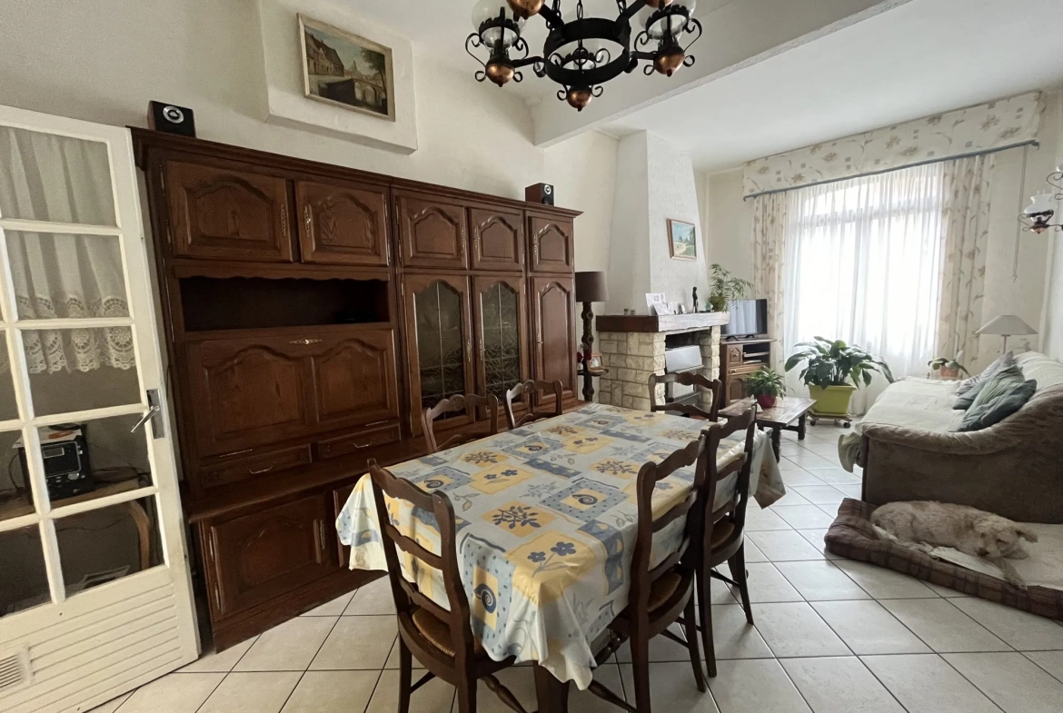 Maison ancienne avec jardin à Lomme – 4 chambres, à rénover, idéal premier achat 