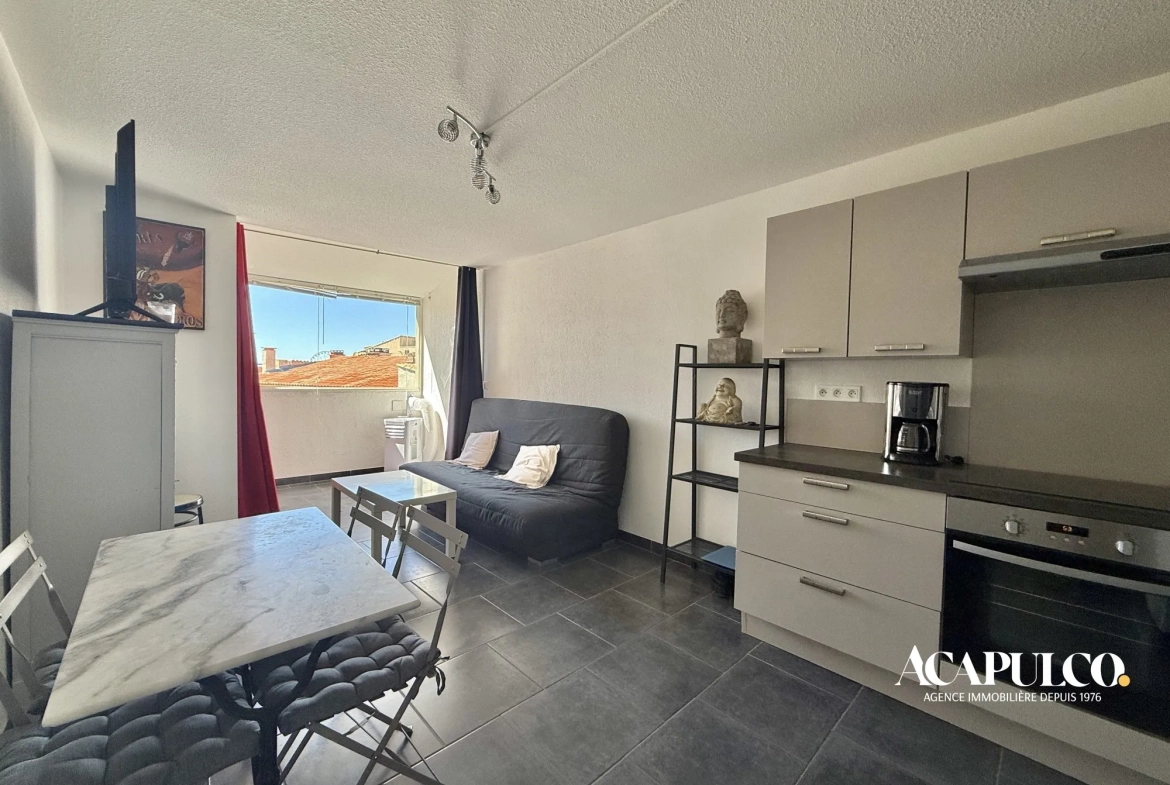 Studio à Cap d'Agde à 350m de la plage, dernier étage, rénové 