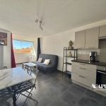 Studio à Cap d'Agde à 350m de la plage, dernier étage, rénové