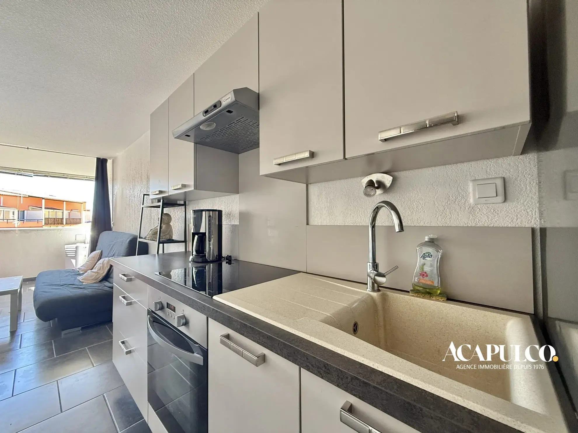 Studio à Cap d'Agde à 350m de la plage, dernier étage, rénové 