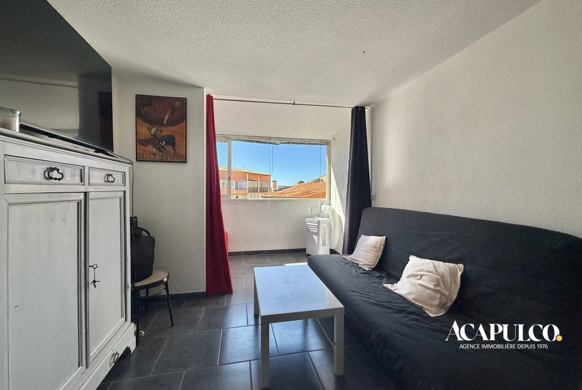 Studio à Cap d'Agde à 350m de la plage, dernier étage, rénové 