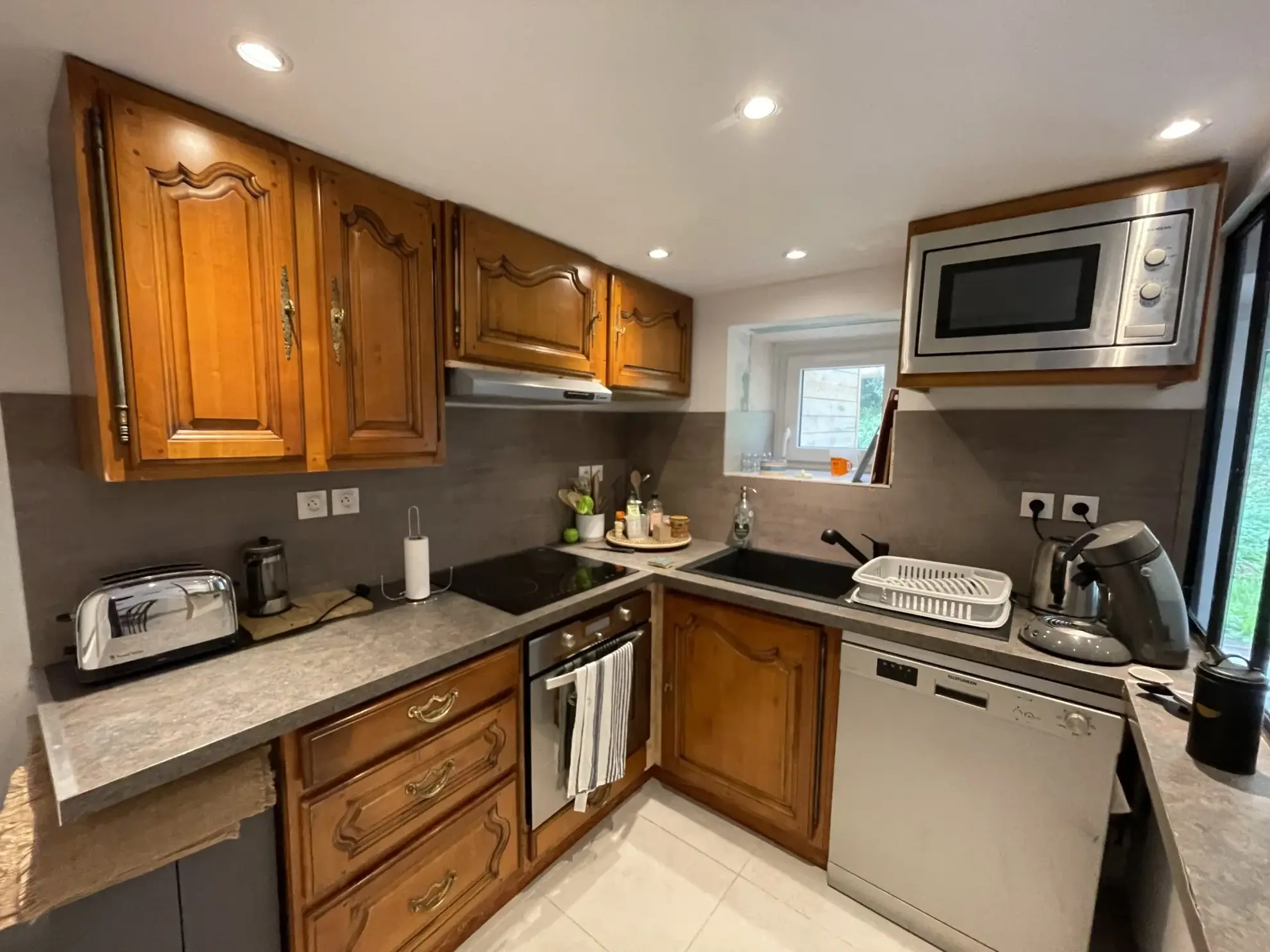 Maison rénovée avec terrasse et jardin à Plouigneau - Idéal premier achat ou investissement 