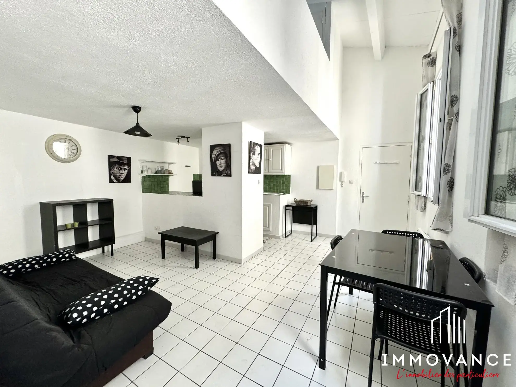Appartement duplex de 51 m² au centre de Montpellier, entièrement équipé et proche de la place de la Comédie 