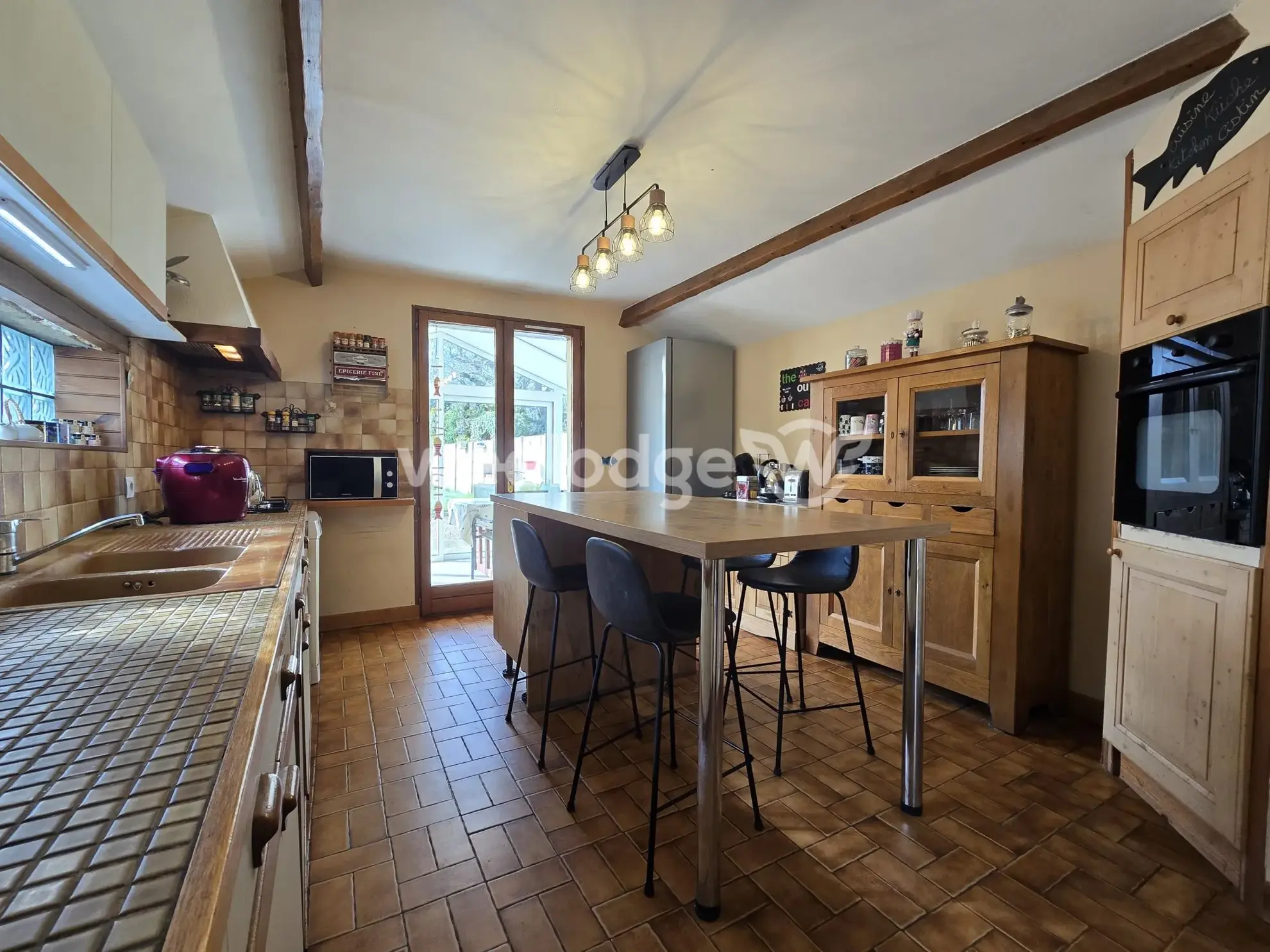 Maison ancienne à vendre à Bailleau-le-Pin avec jardin et potentiel de rénovation 