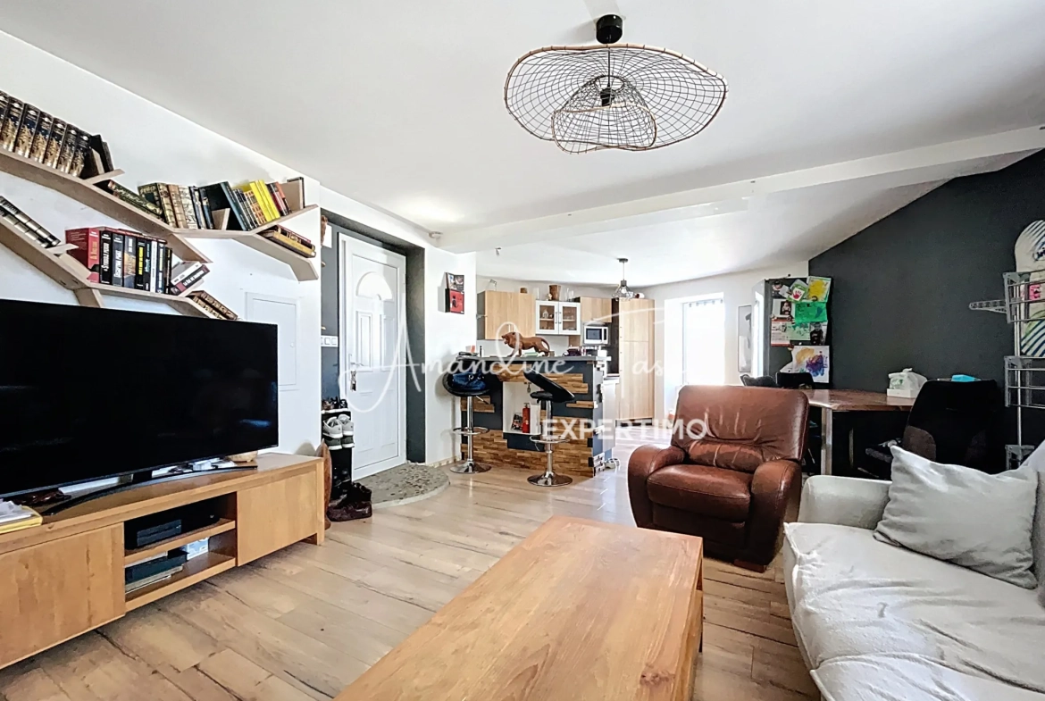 Appartement duplex de 78,94 m² à Saint-Rome-de-Tarn – Charme et authenticité 