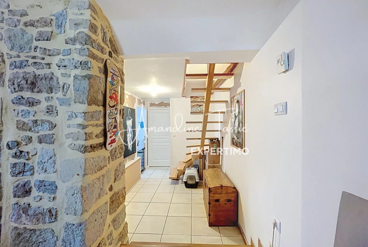 Appartement duplex de 78,94 m² à Saint-Rome-de-Tarn – Charme et authenticité 