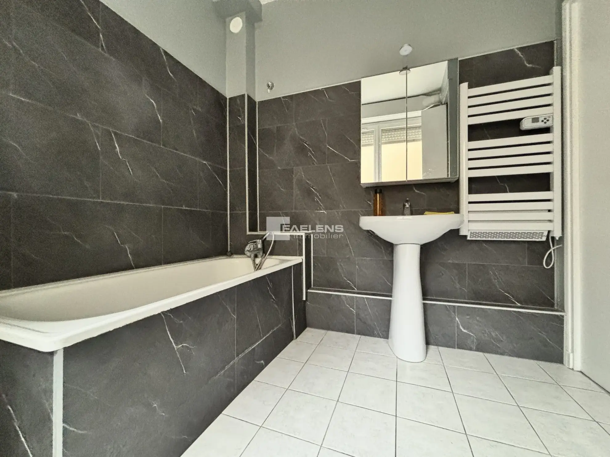 Bel appartement de 2 pièces de 57m² à Lille proche du parc Jean-Baptiste Lebas 