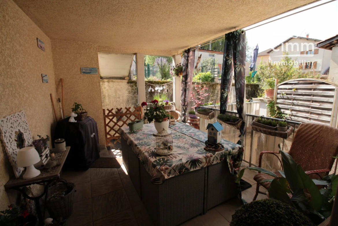 Appartement T3 rénovable à Mérignac, proche Parc Bourran, 71m² avec parking et cave 