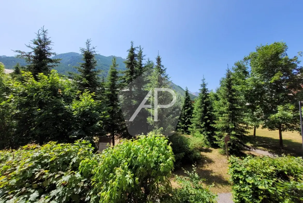 Appartement 2 pièces avec balcon à Serre-Chevalier 1400, proche des pistes 