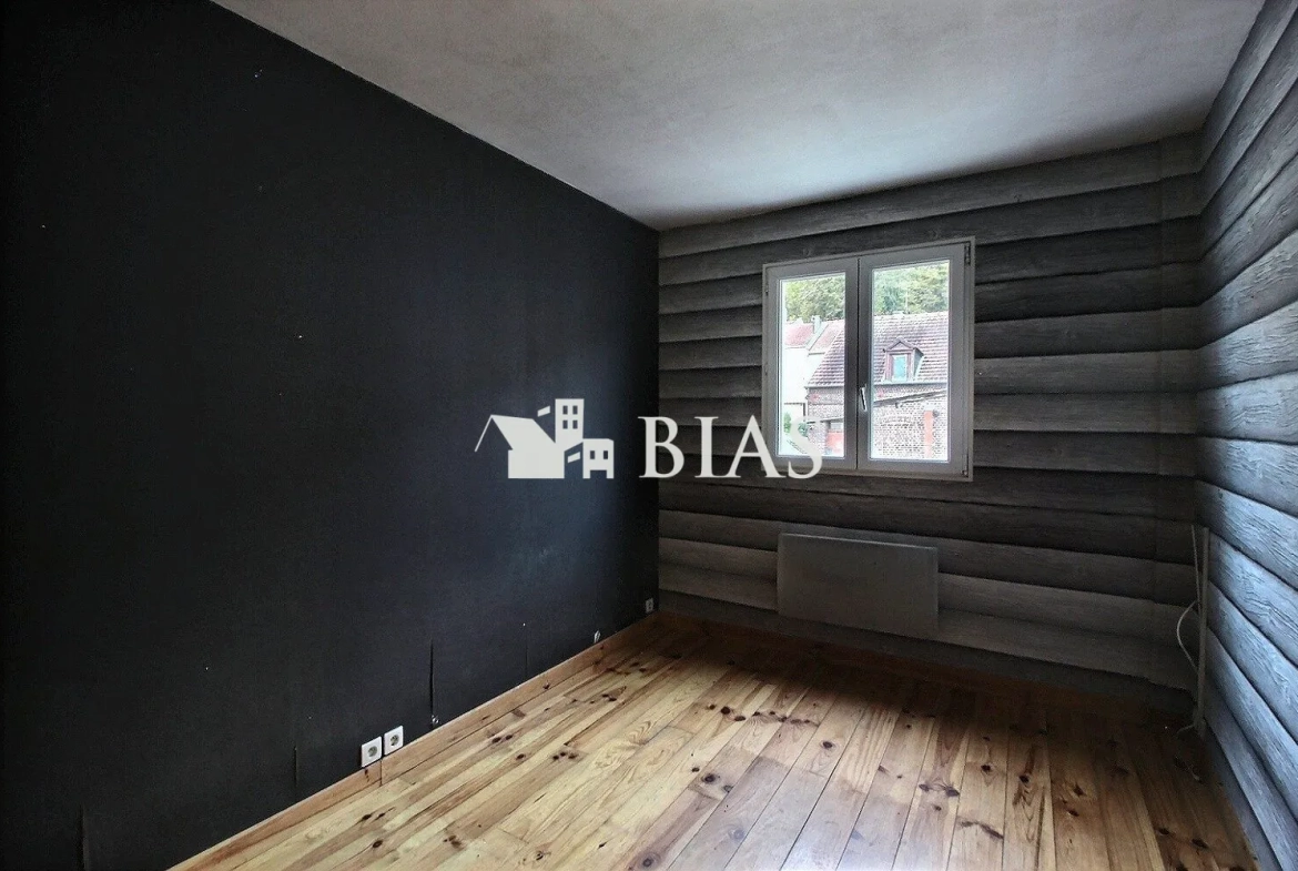 Maison à vendre avec cour et dépendance à Elbeuf, idéal investissement ou premier achat 