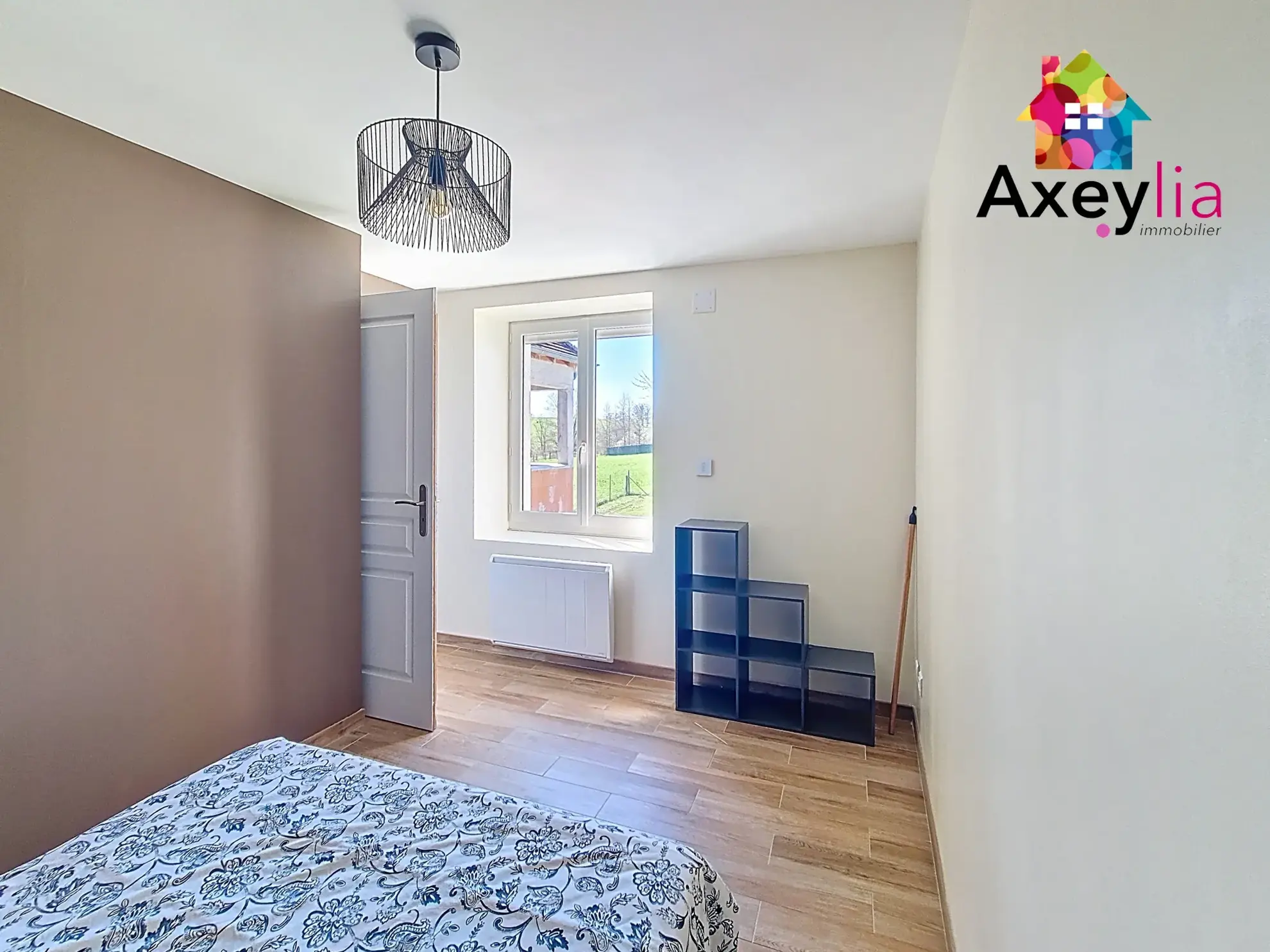 Maison rénovée avec 3 chambres à Melay, proche du canal de Roanne à Digoin 