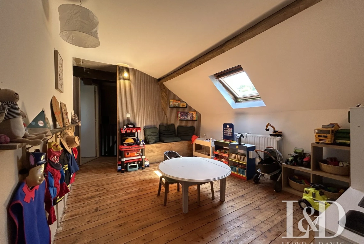 Salle de jeux Maison familiale à vendre à Vierzy, 150 m², calme et proche Paris 