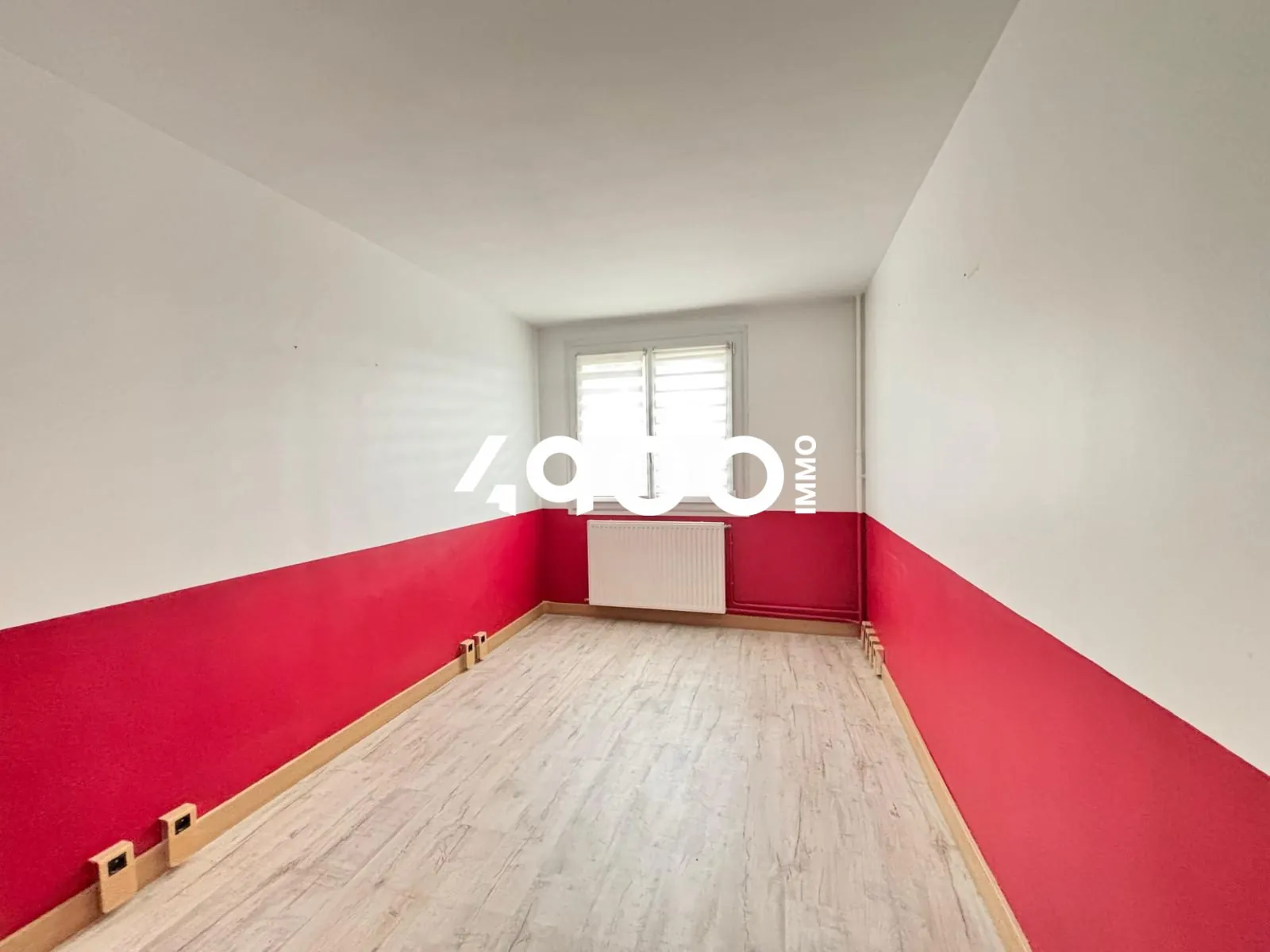 Vente d'un appartement T3 rénové à Corbeil-Essonnes - 63,53 m² avec parking et cave 
