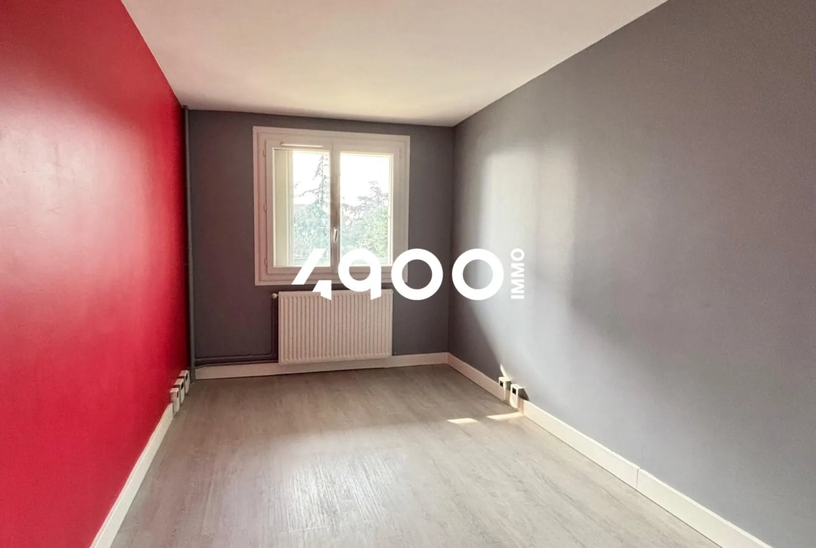 Vente d'un appartement T3 rénové à Corbeil-Essonnes - 63,53 m² avec parking et cave 