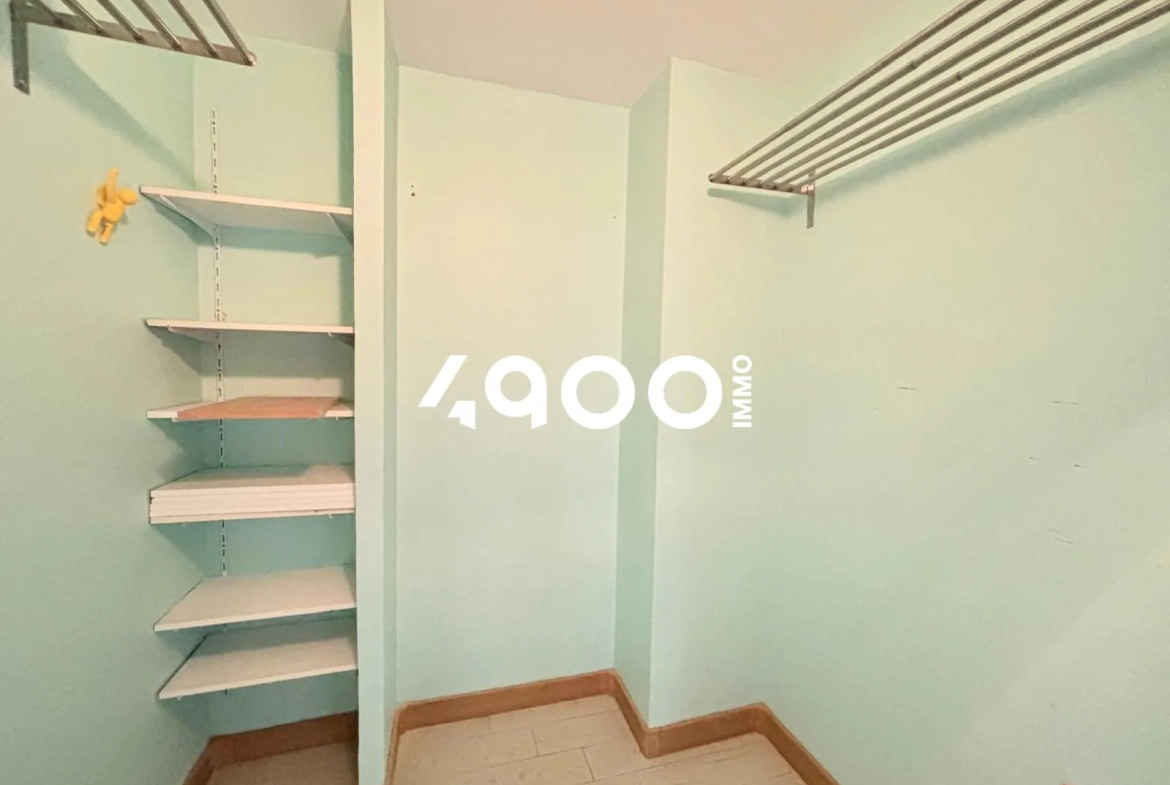 Vente d'un appartement T3 rénové à Corbeil-Essonnes - 63,53 m² avec parking et cave 
