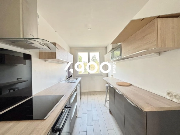 Vente d'un appartement T3 rénové à Corbeil-Essonnes - 63,53 m² avec parking et cave