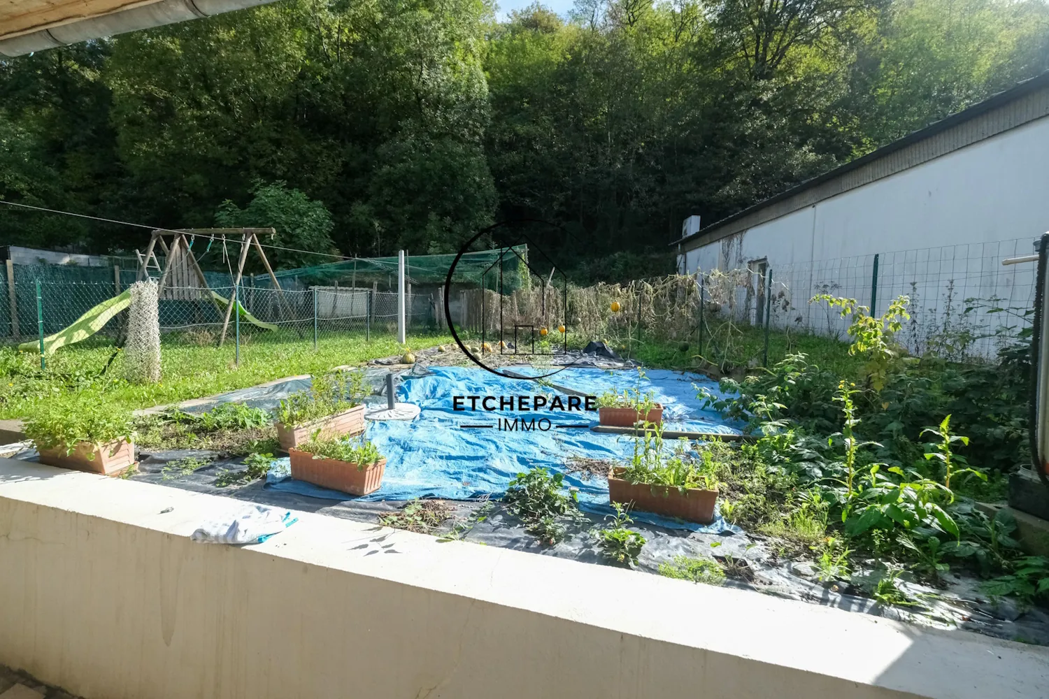 Grande maison rénovée à Mauléon-Licharre, proche centre-ville et commodités 