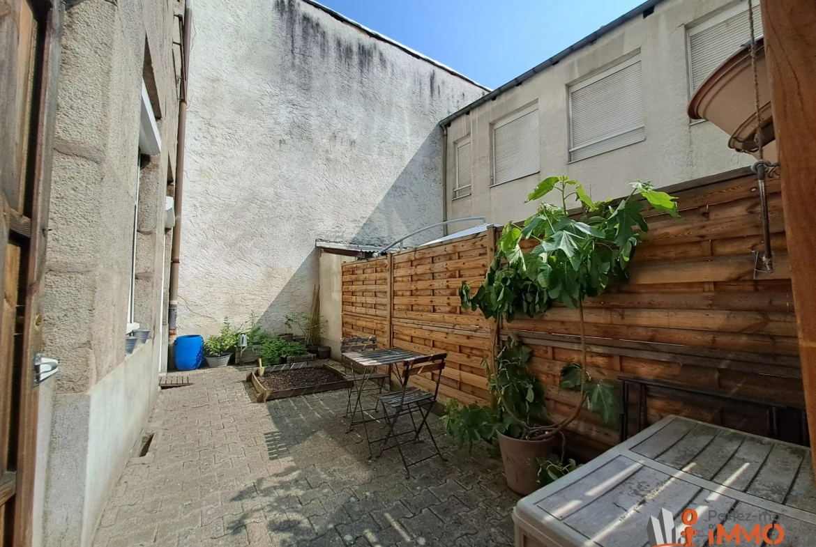 Appartement avec terrasse de 71 m² au cœur de Saint-Étienne 