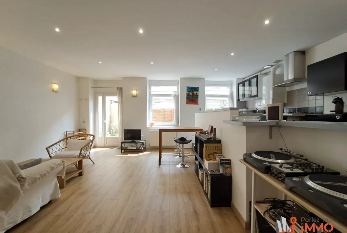 Appartement avec terrasse de 71 m² au cœur de Saint-Étienne 