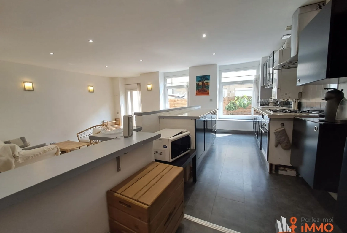 Appartement avec terrasse de 71 m² au cœur de Saint-Étienne 