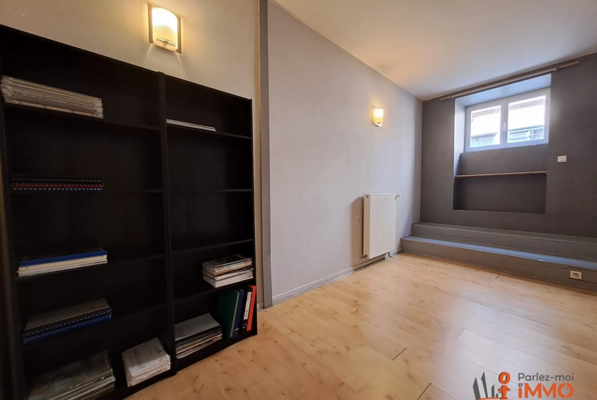 Appartement avec terrasse de 71 m² au cœur de Saint-Étienne 