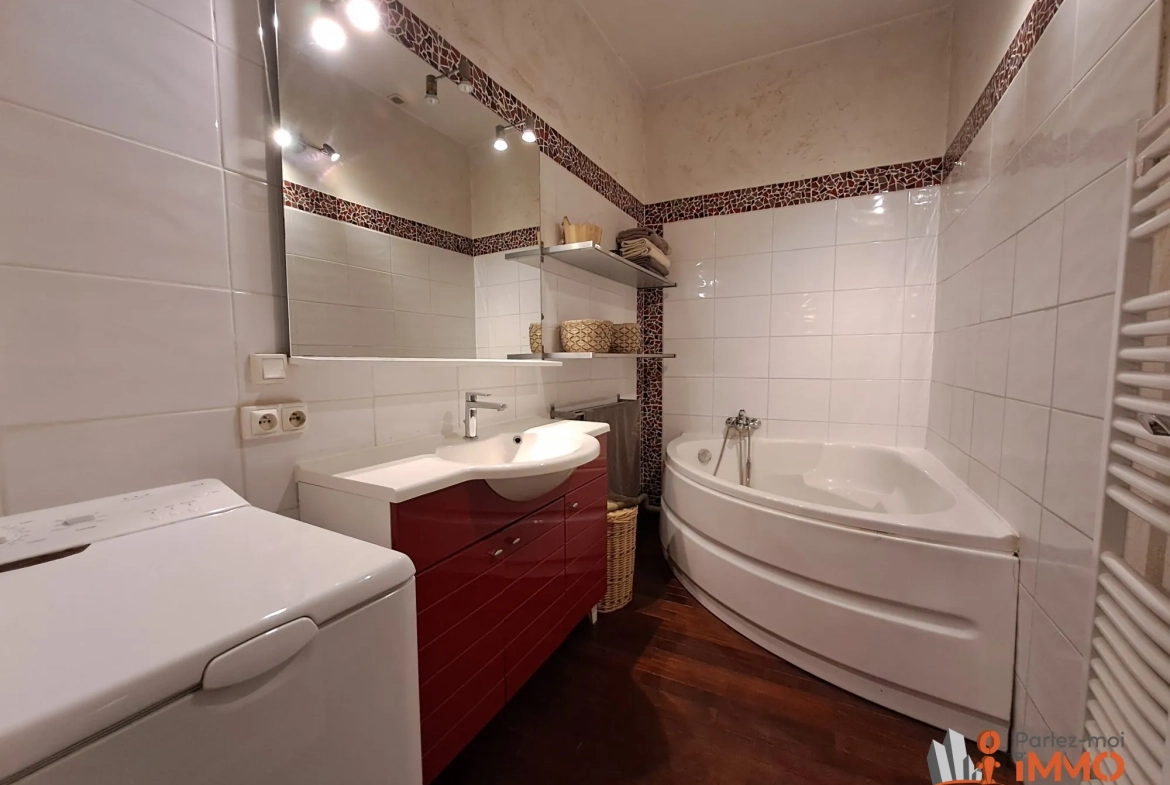 Appartement avec terrasse de 71 m² au cœur de Saint-Étienne 