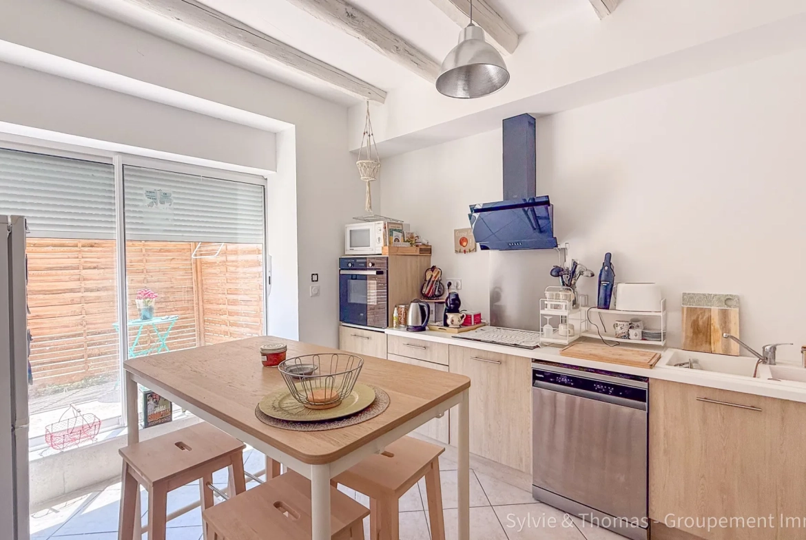 Appartement de plain-pied lumineux à Caderousse, proximité commerces et tranquillité 