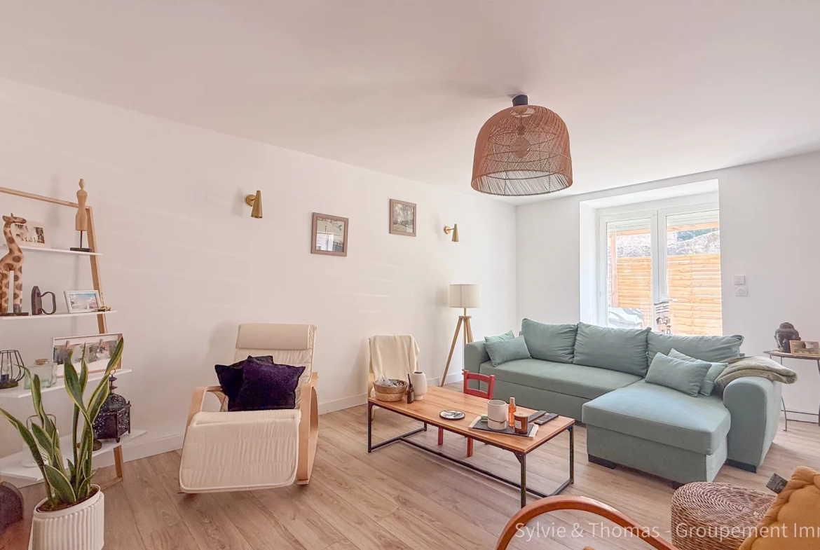 Appartement de plain-pied lumineux à Caderousse, proximité commerces et tranquillité 