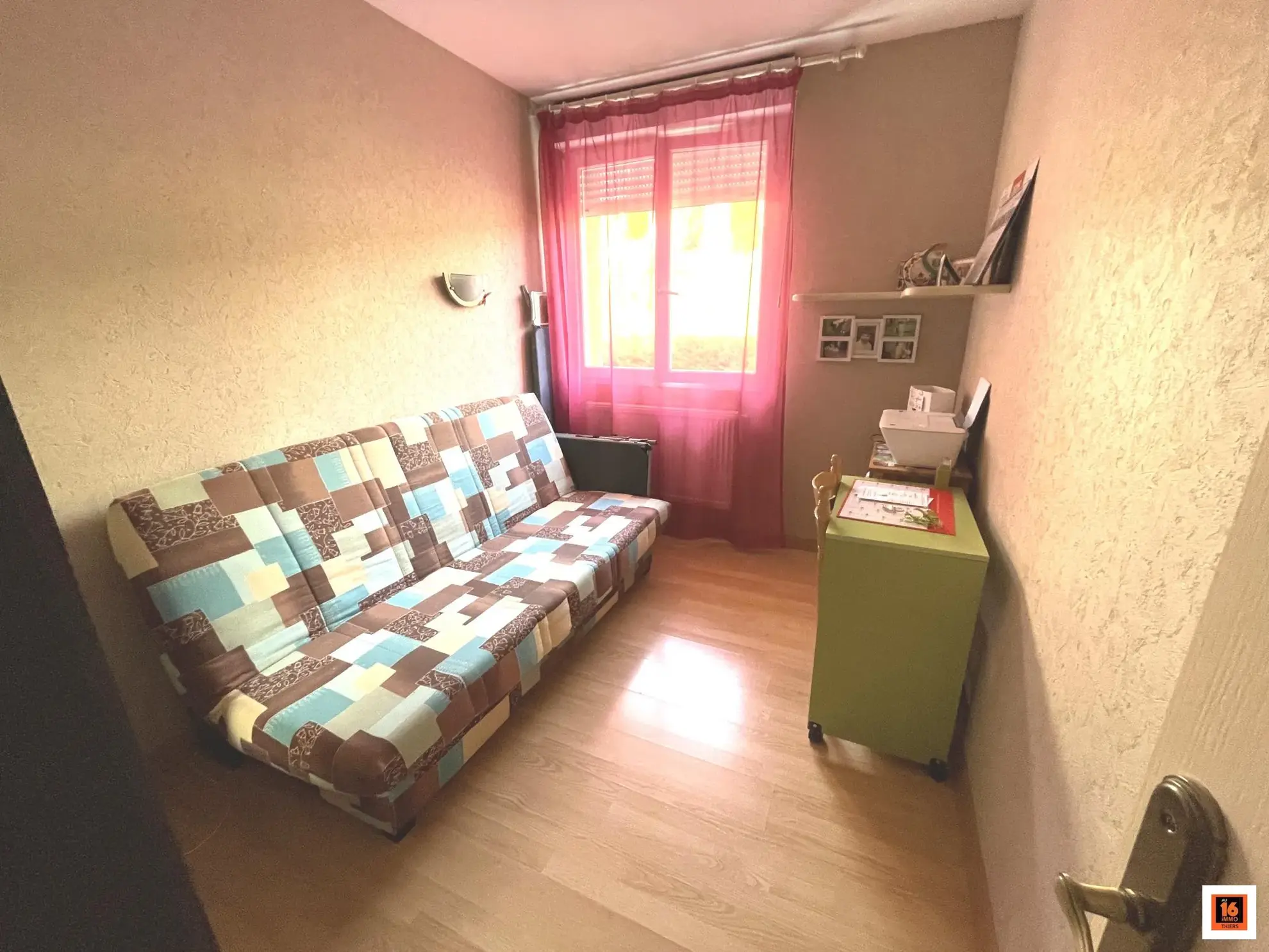 Charmante maison semi plain-pied lumineuse avec jardin à La Monnerie-le-Montel 