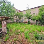 Immeuble à rénover au centre de Carmaux de 180 m² avec jardin intérieur