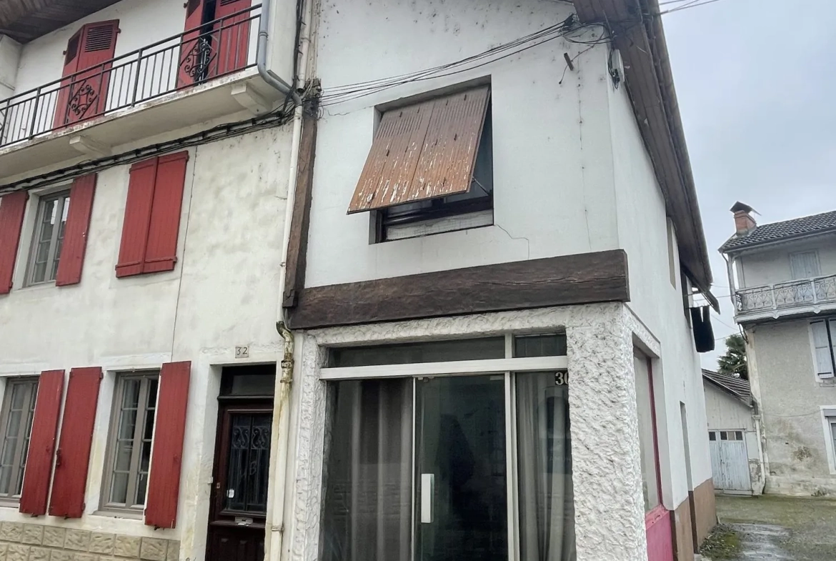 Maison à vendre à Salies-de-Béarn – Opportunité d'investissement locatif 