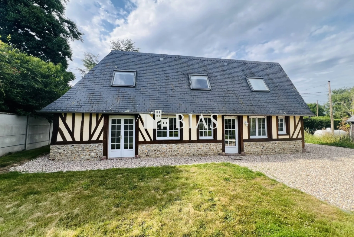 Belle maison normande avec terrain à Bernay, proximité centre commercial 