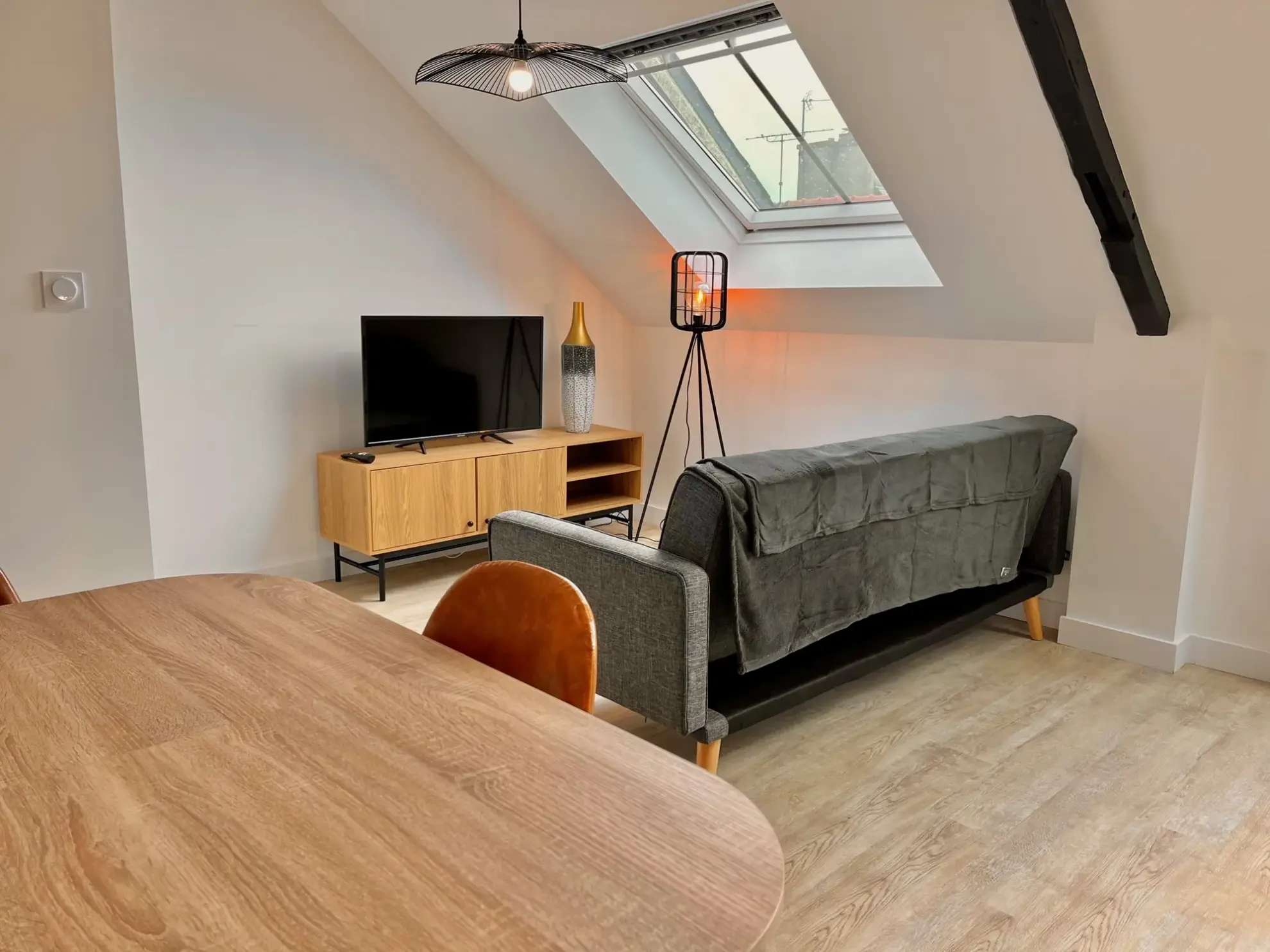 Appartement rénové et meublé à vendre dans le centre de Cancale, Port de la Houle 