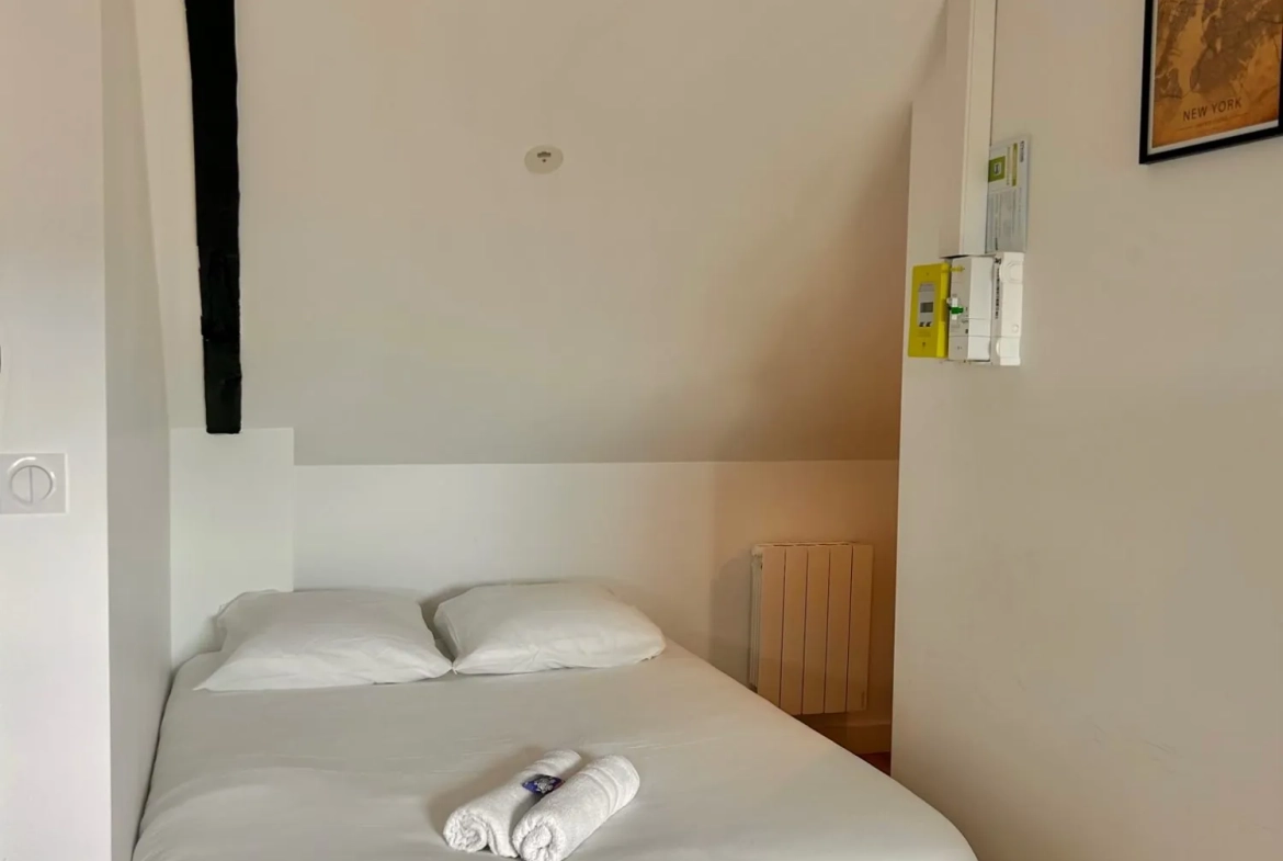 Appartement rénové et meublé à vendre dans le centre de Cancale, Port de la Houle 