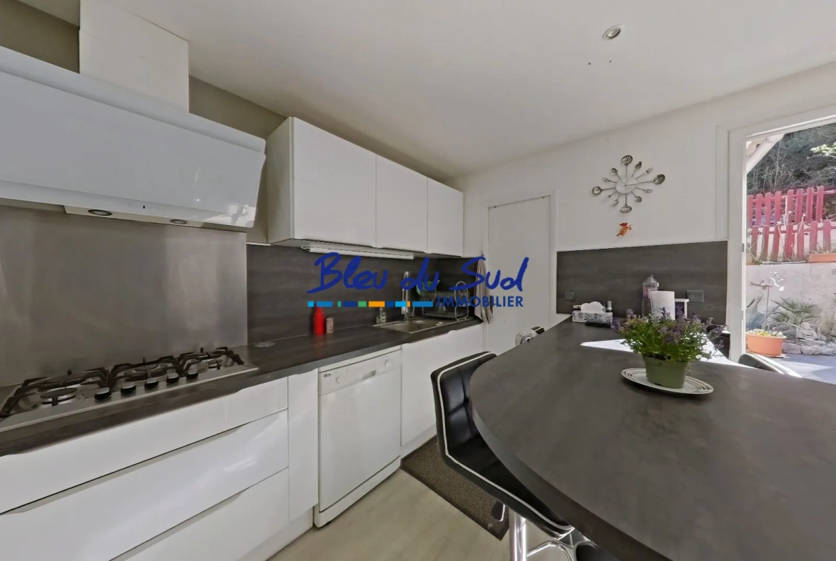 Belle maison de 91 m² avec garage, terrasses et jardin à Villefranche-de-Conflent 