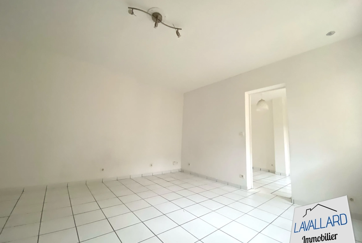 Appartement T2 avec cour privative à Amiens - Centre-ville 