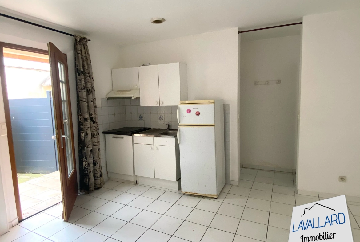 Appartement T2 avec cour privative à Amiens - Centre-ville 