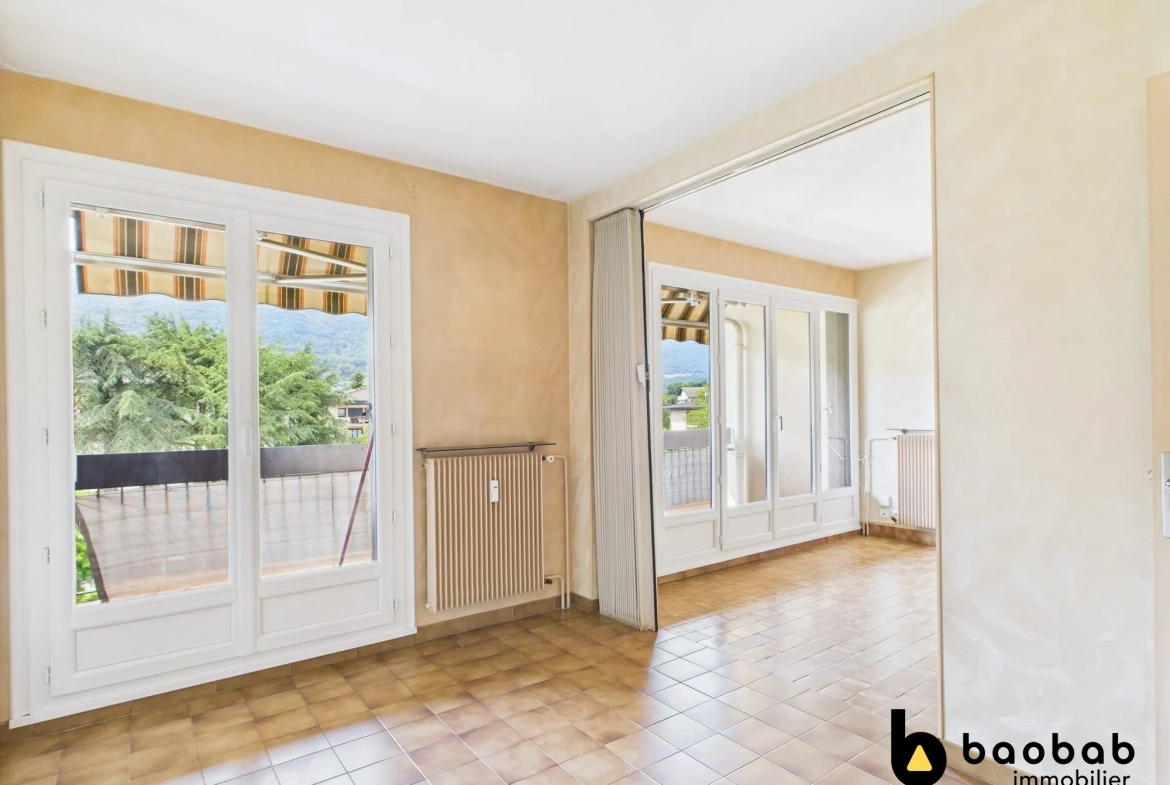 Appartement T3/4 à La Motte-Servolex avec balcon et cave, au centre-ville 