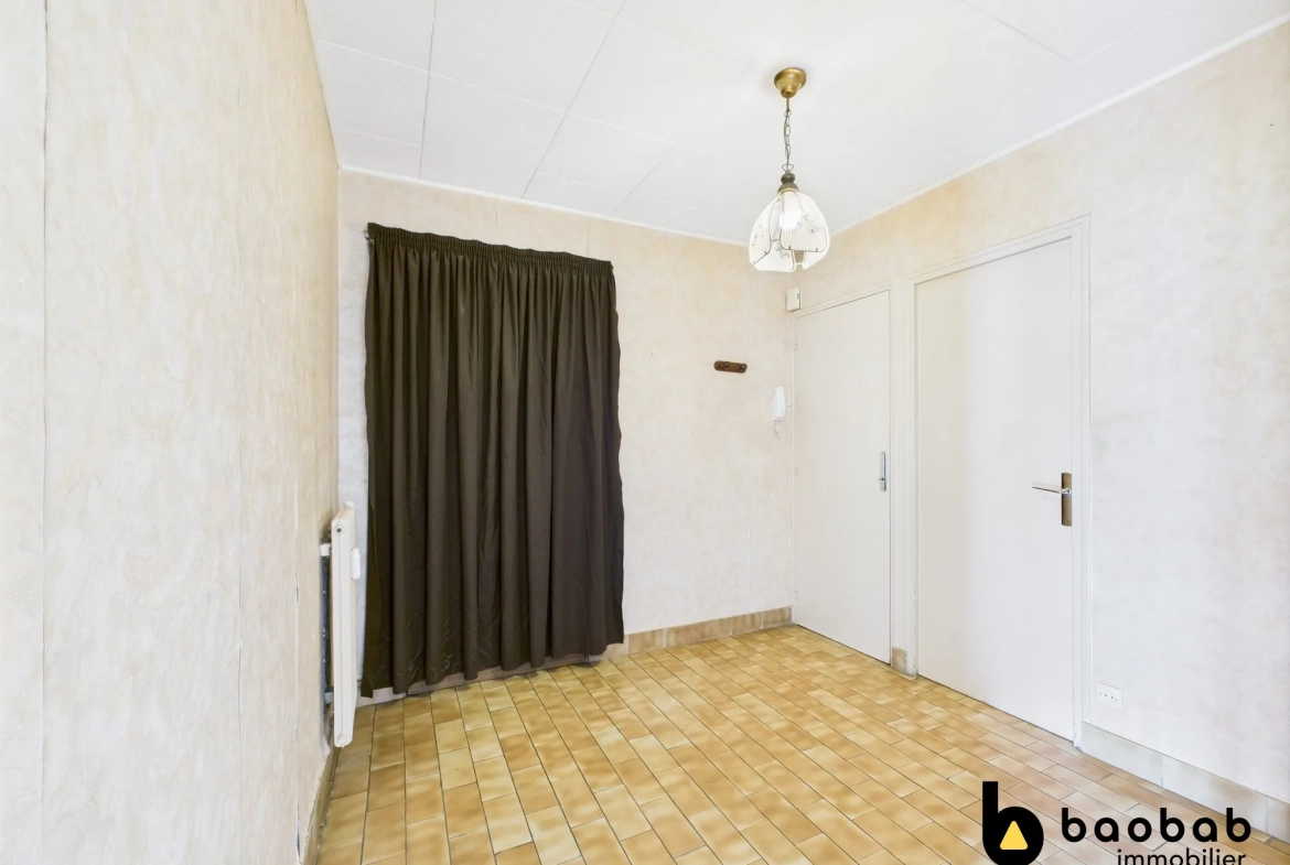Appartement T3/4 à La Motte-Servolex avec balcon et cave, au centre-ville 