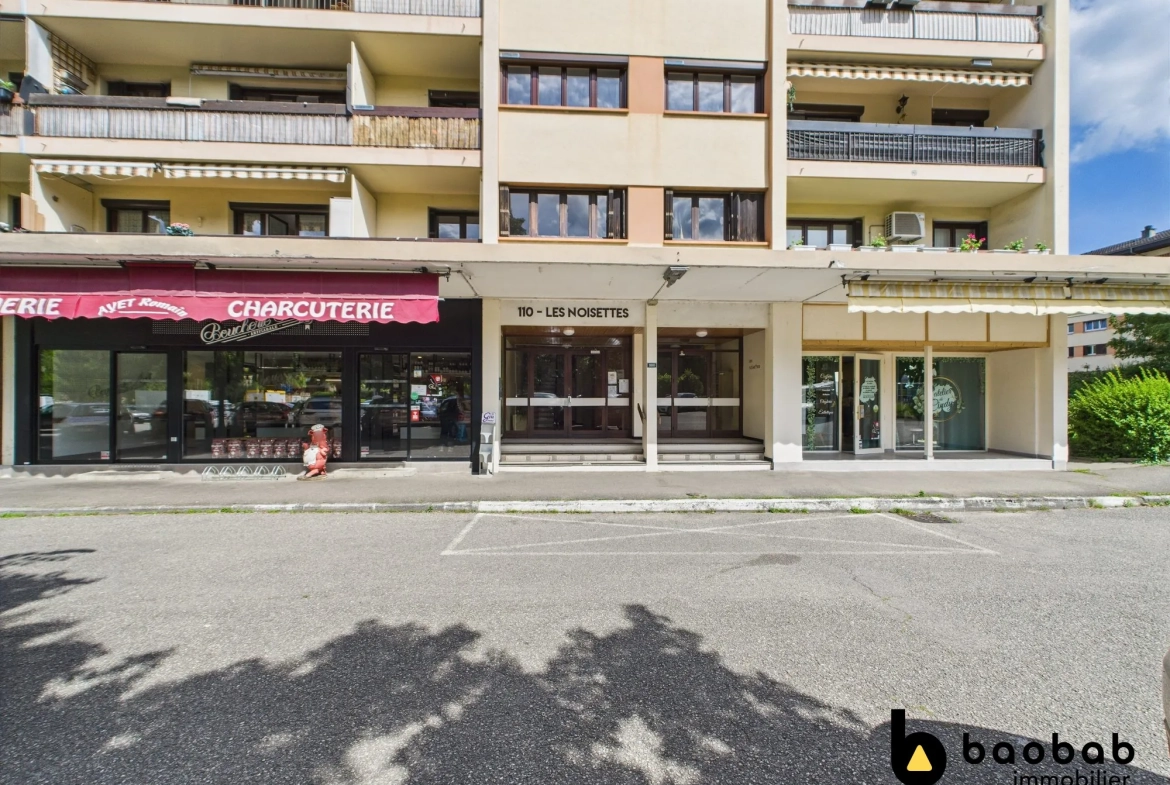 Appartement T3/4 à La Motte-Servolex avec balcon et cave, au centre-ville 