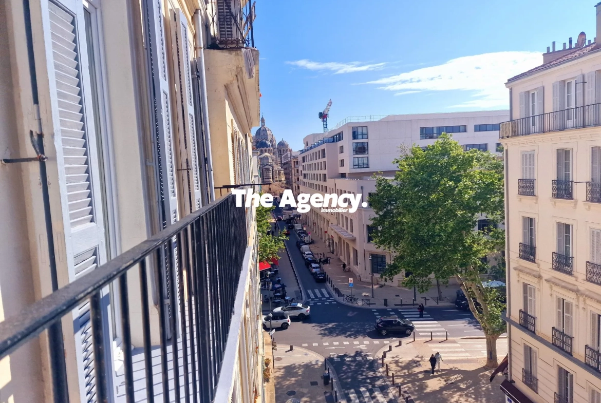 Appartement Type 1 lumineux avec balcon à La Joliette Marseille - Dernier trimestre 2025 