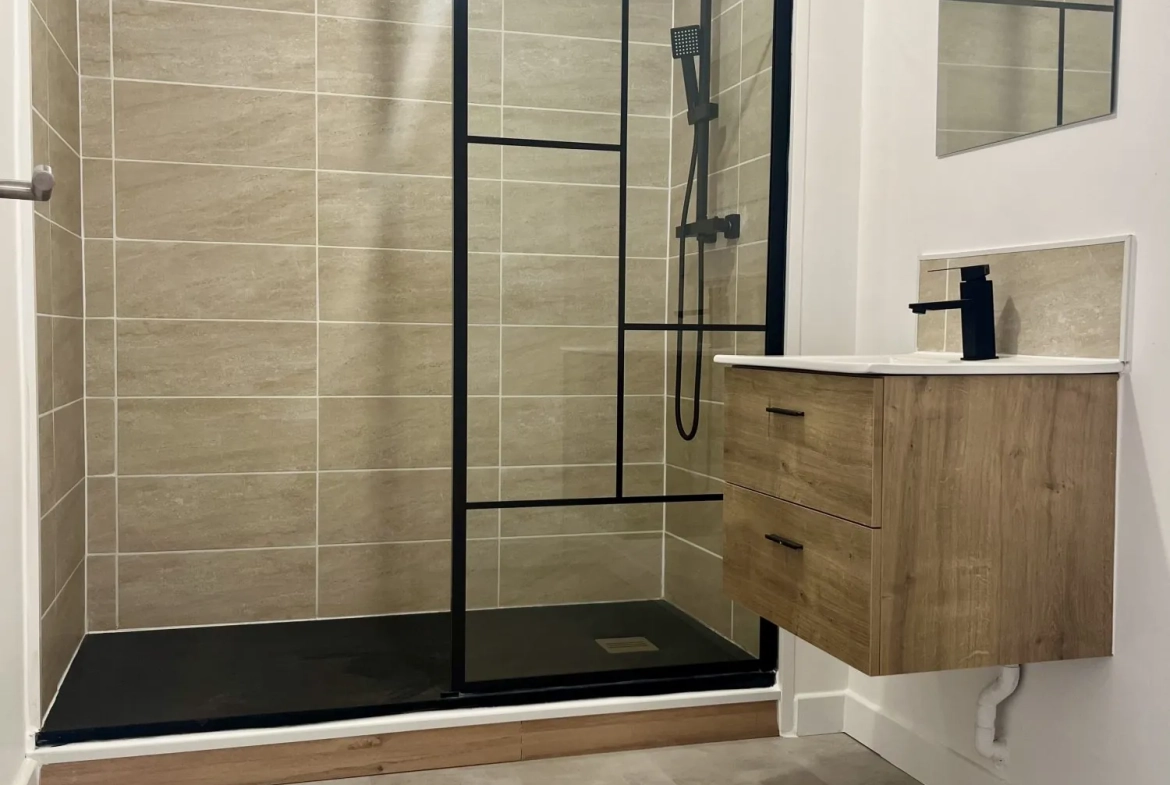 Bel appartement rénové de 70 m² à Nancy, proche campus et commodités 