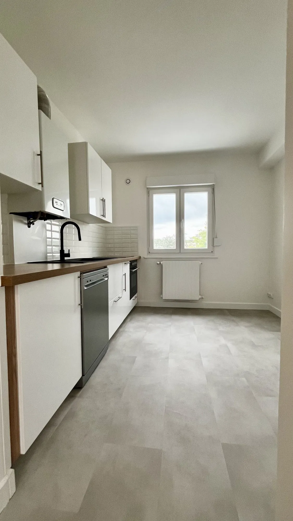 Bel appartement rénové de 70 m² à Nancy, proche campus et commodités 