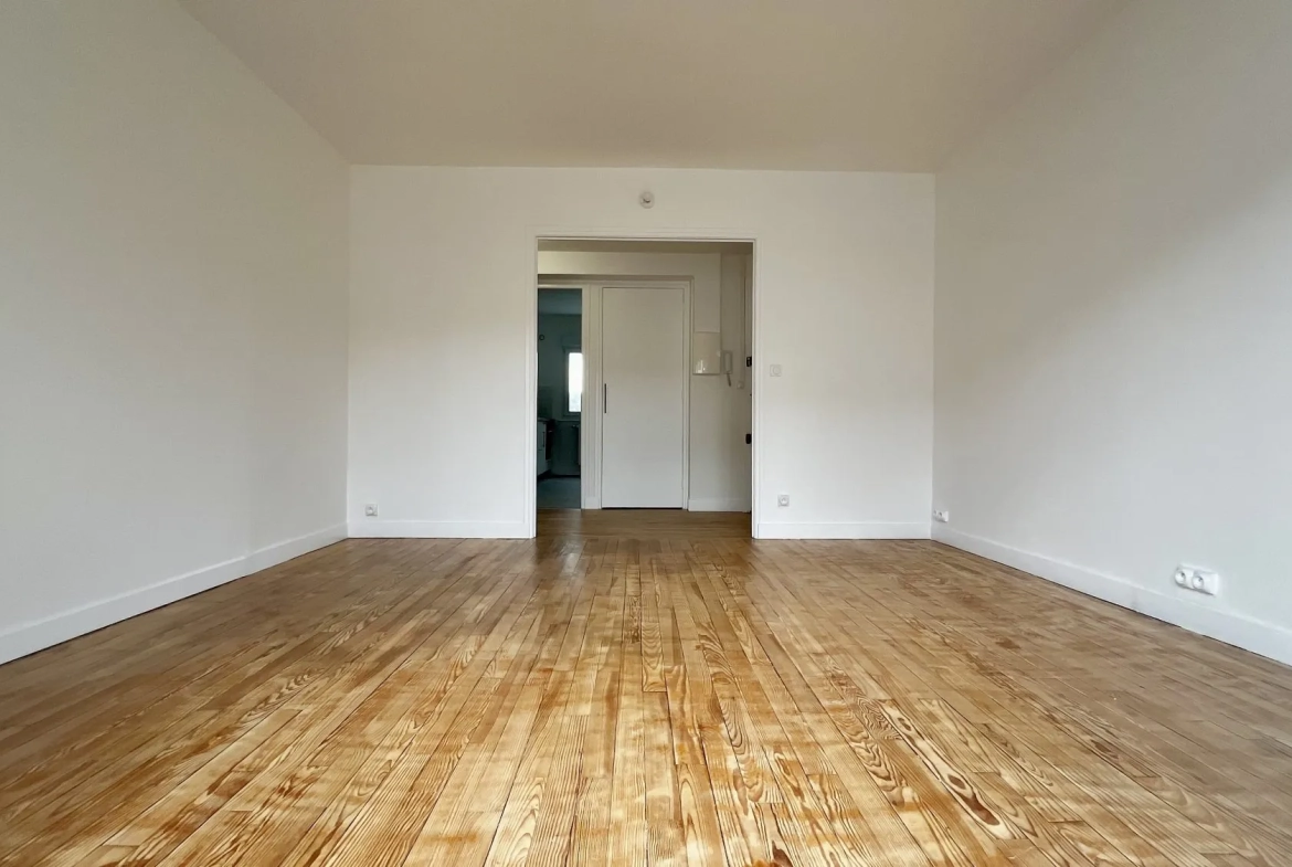 Bel appartement rénové de 70 m² à Nancy, proche campus et commodités 