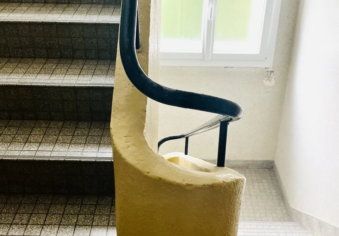 Bel appartement rénové de 70 m² à Nancy, proche campus et commodités 