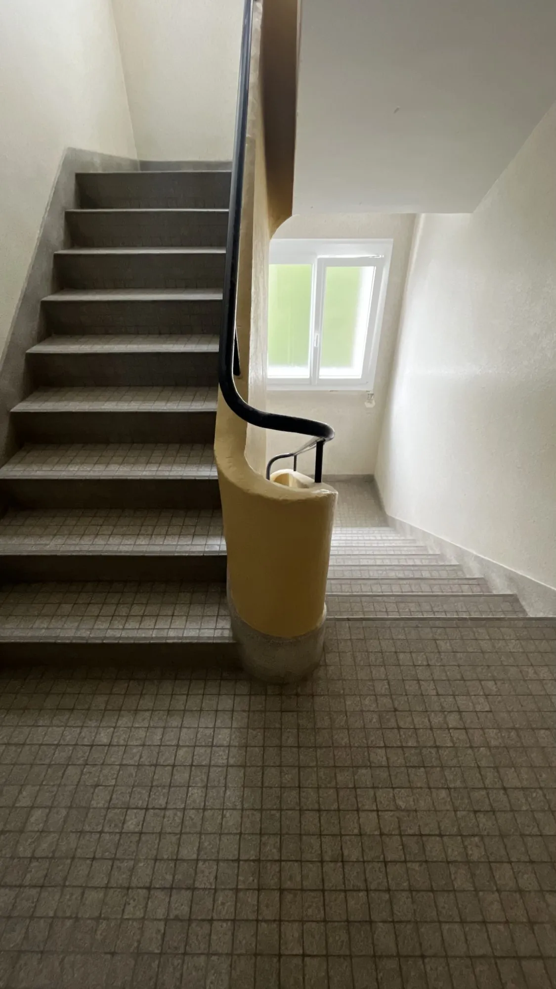 Bel appartement rénové de 70 m² à Nancy, proche campus et commodités 