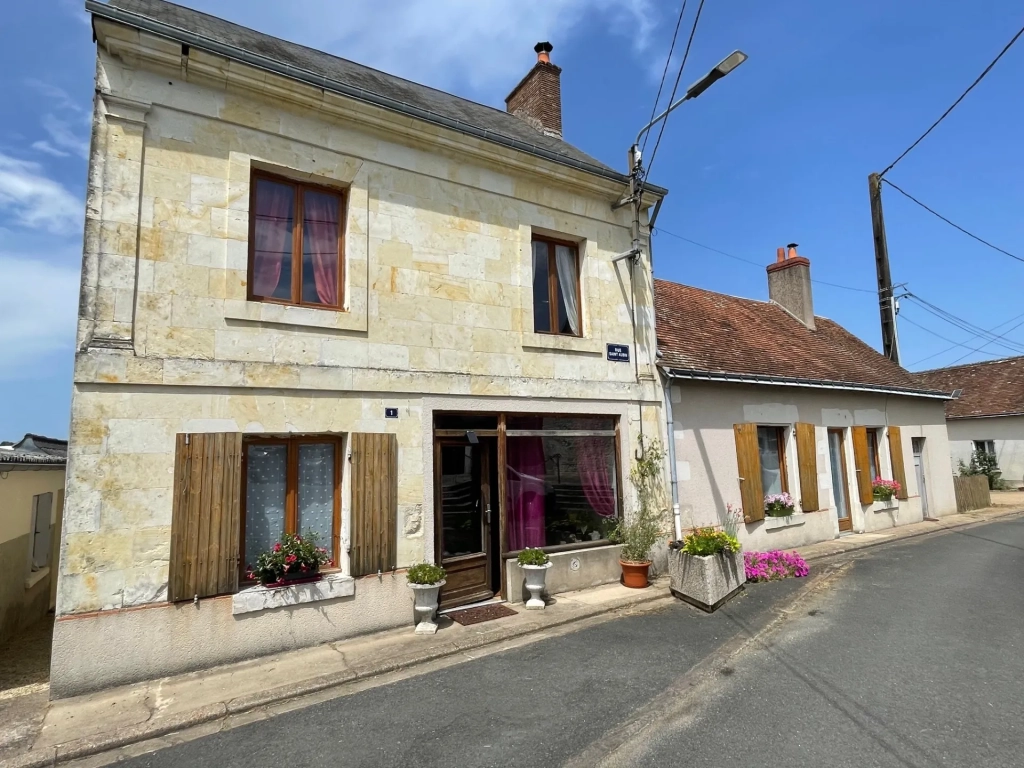 Maison de village à vendre à La Pellerine - 133 m² avec jardin et garage