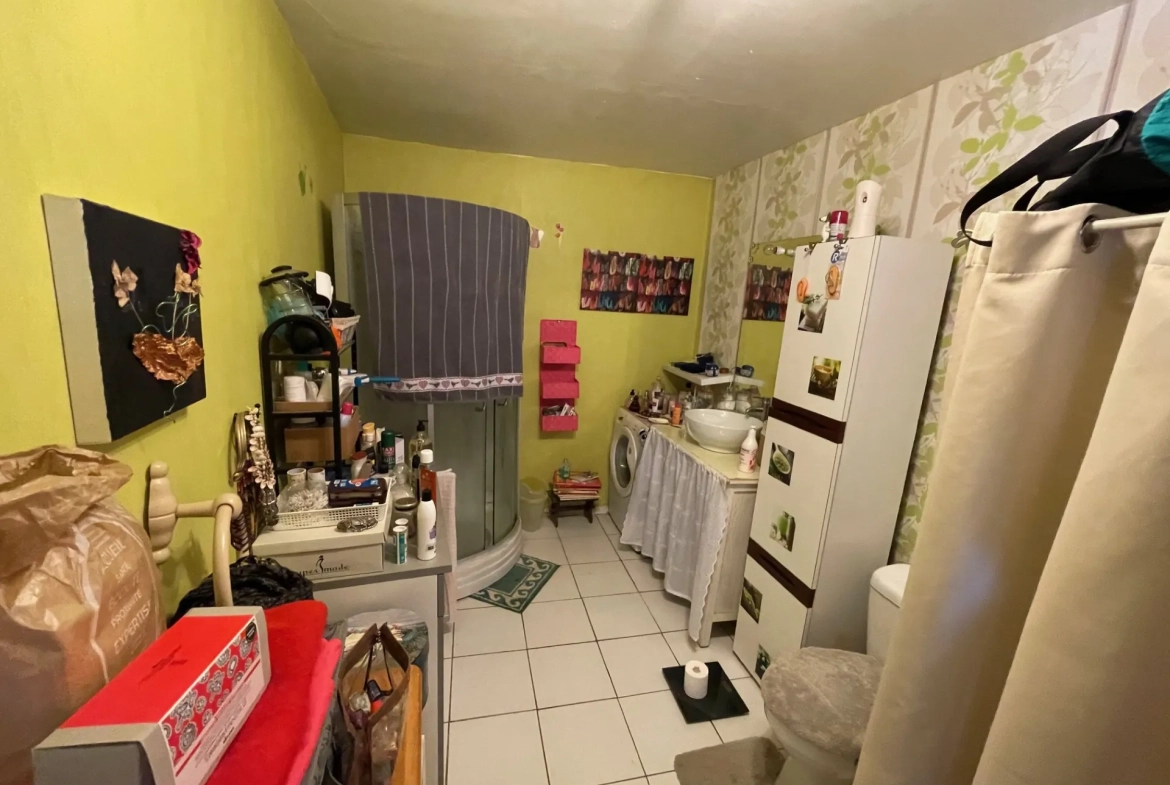 Maison de village à vendre à La Pellerine - 133 m² avec jardin et garage 